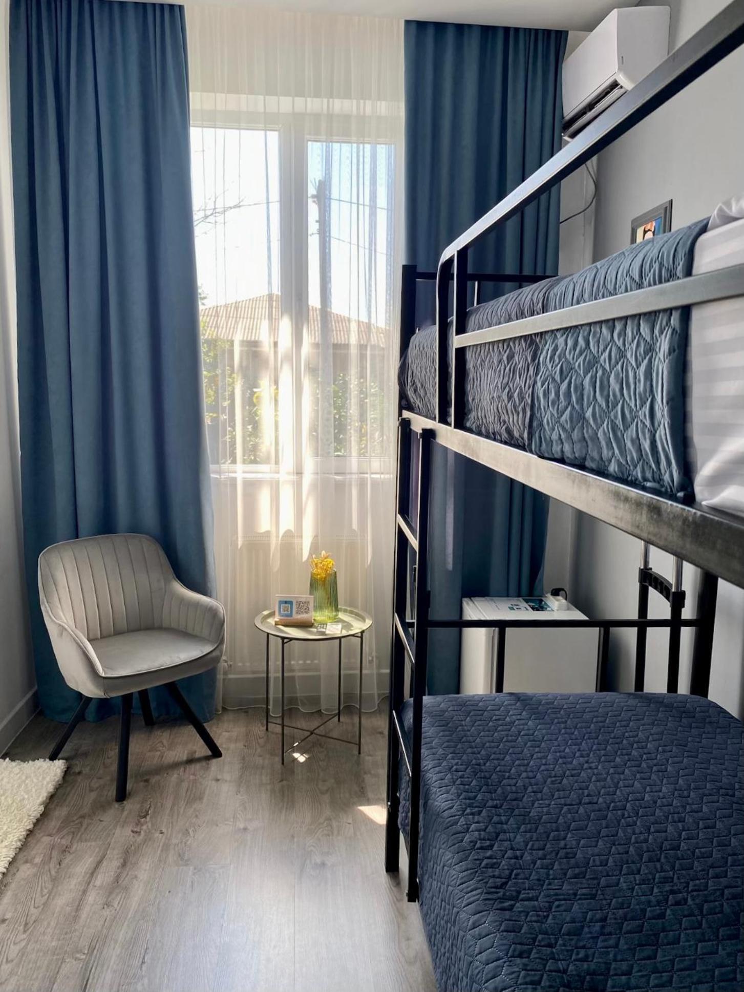 Express Inn Поти Экстерьер фото